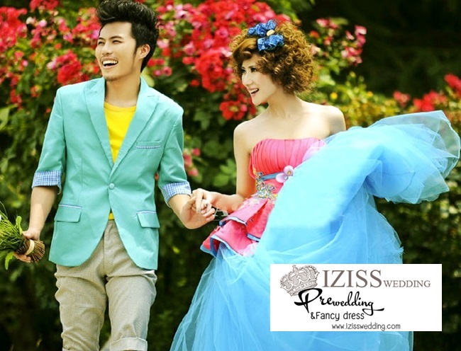 PW213 - Pre order ชุดคู่ถ่ายพรีเวดดิ้ง (prewedding dress) & ชุดแต่งงานแฟนซี (Fancy wedding dress)ชายหญิง "ธีมสีเขียว-ชมพู"