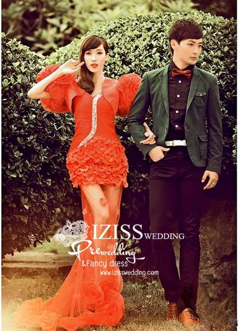 PW049 - **เลิกผลิตค่ะ** ชุดคู่ถ่ายพรีเวดดิ้ง (prewedding dress) & ชุดแต่งงานแฟนซี (Fancy wedding dress)ชายหญิง "ธีมสีแดง-ดำ"
