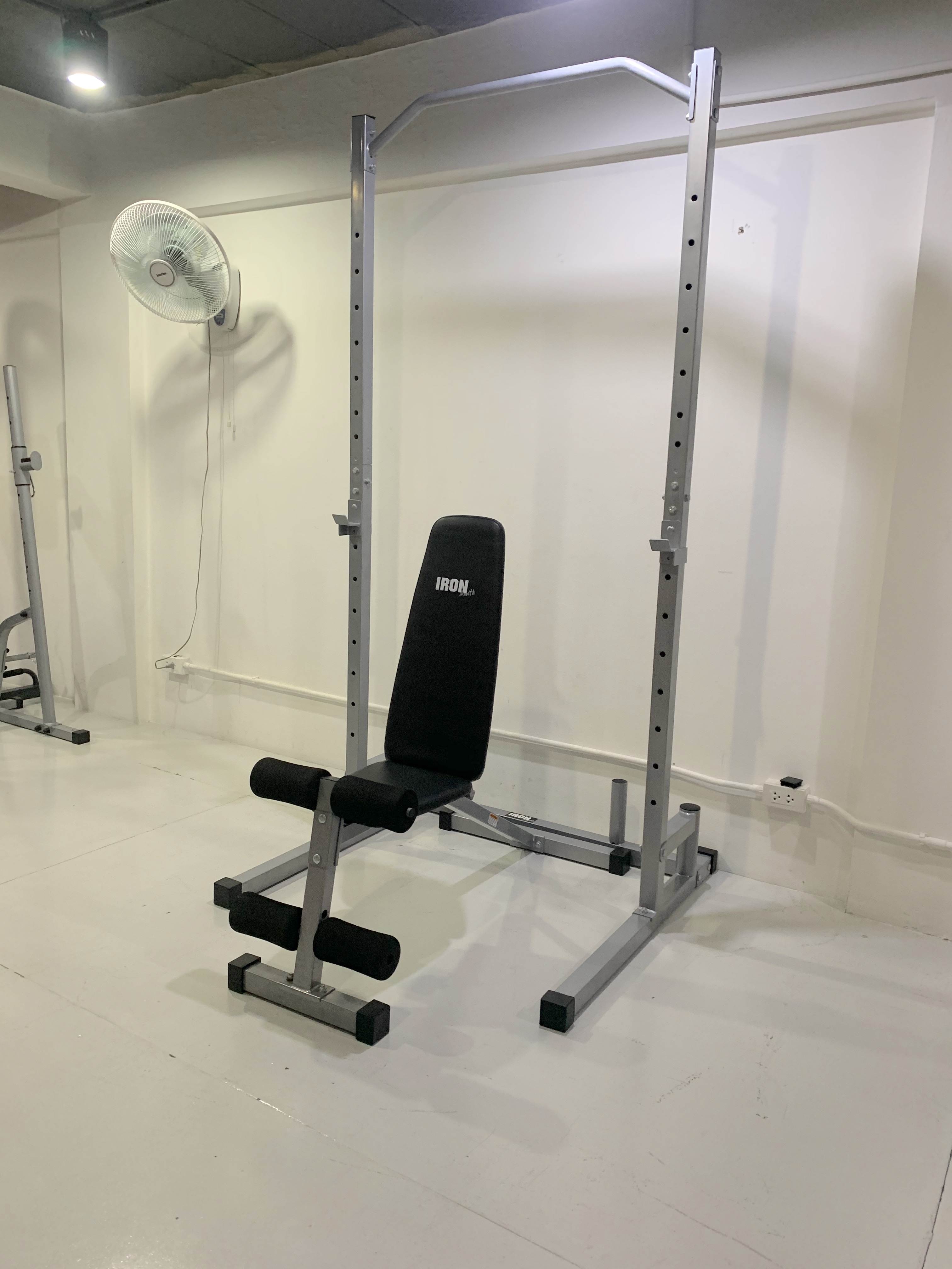 ม้าบาร์เบล รุ่น IROn 302