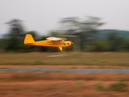 PIPER J3 (ตัวลำ)