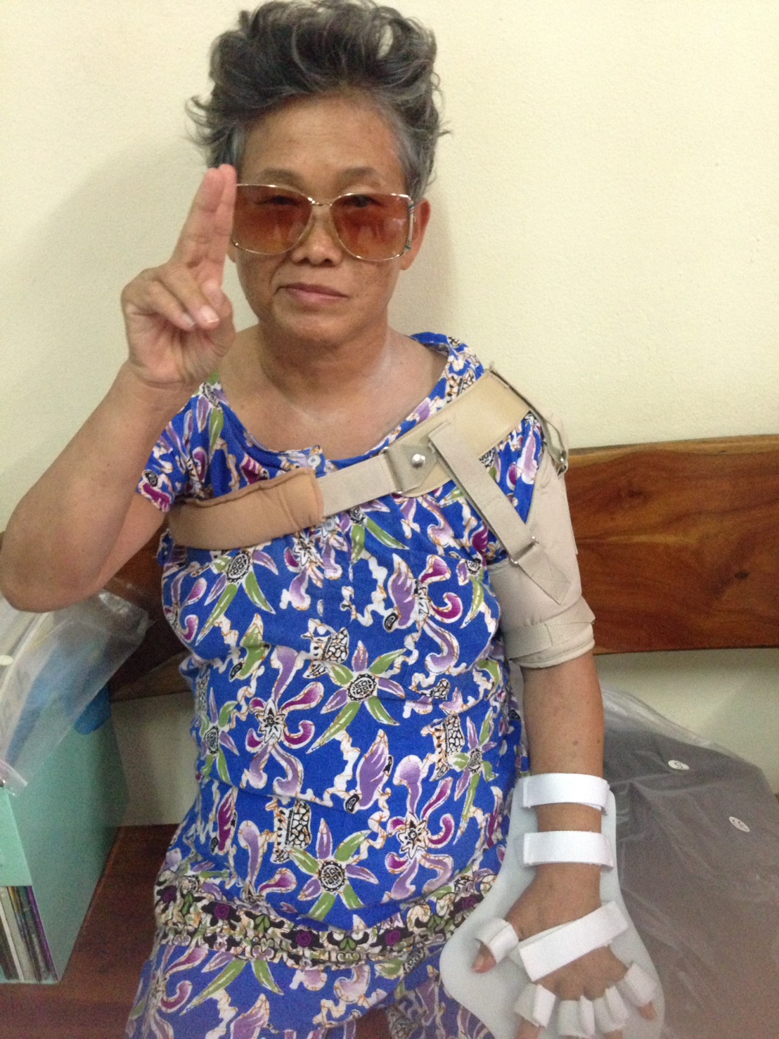 พยุงข้อไหล่หลวม พยุงไหล่ ที่พยุงไหล่ สายรัดพยุงไหล่ปรับได้ ประคองหัวไหล่ สายรัดไหล่ สายรัดพยุงไหล่ shoulder support Bobath Sling