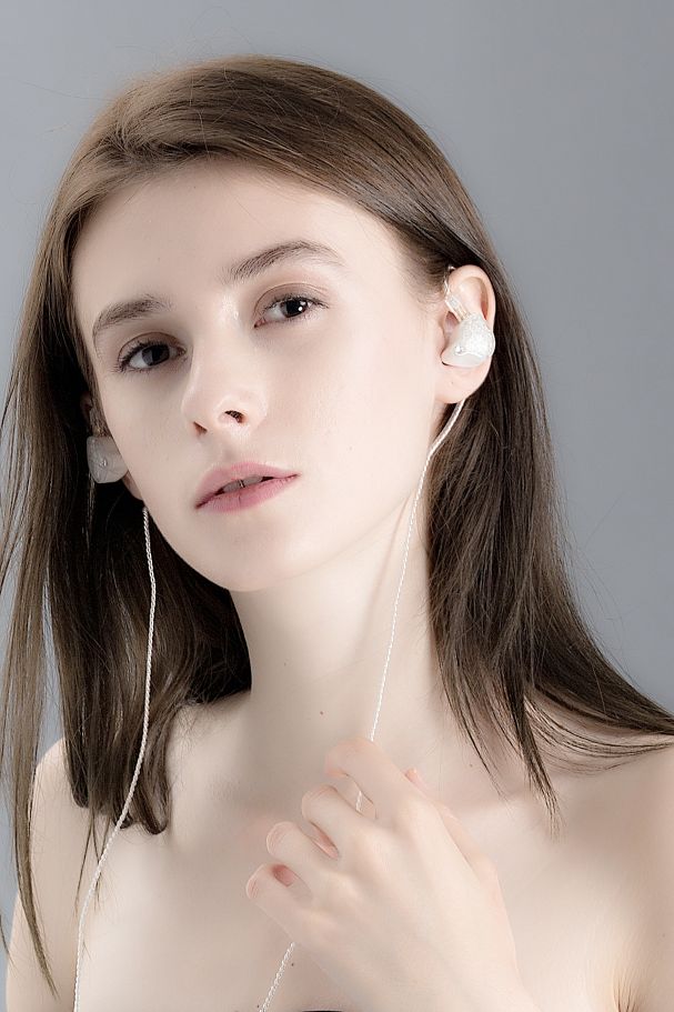 ขายหูฟัง TFZ Mylove II หูฟังอินเอียร์มอนิเตอร์ ถอดสายได้ 2pin ลาย Limited