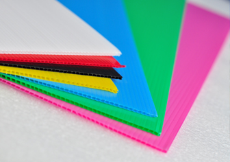 พลาสติกลูกฟูก ( ฟิวเจอร์บอร์ด ,P P BOARD )