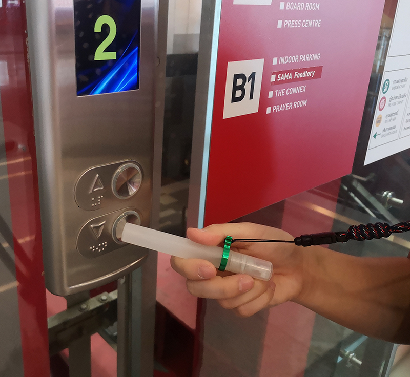 สายคล้องคอเชือก Paracord 550 พร้อมตัวแขวนCNC กับ ขวดสเปรย์ ขนาดพกพา 10ml