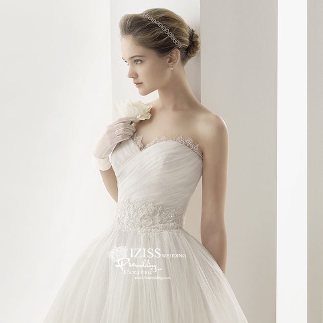 BR209 **พรีออเดอร์**ชุดแต่งงาน&ชุดเจ้าสาวแบบยาวสีขาวเกรดพรีเมี่ยม หรูหราน่ารัก สวยโดดเด่นไม่ซ้ำใคร