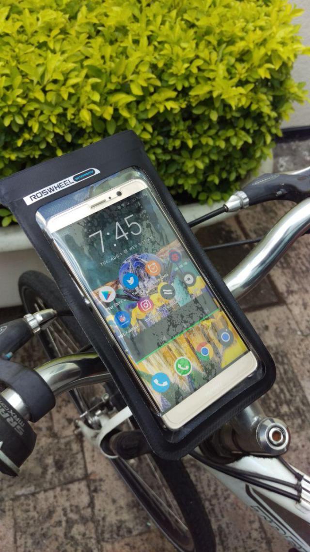 กระเป๋าใส่มือถือติดจักรยานกันน้ำ ROSWHEEL 111362