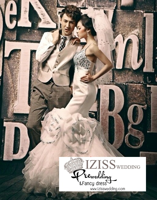 PW118 - Pre order ชุดคู่ถ่ายพรีเวดดิ้ง (prewedding dress) & ชุดแต่งงานแฟนซี (Fancy wedding dress)ชายหญิง "ธีมสีขาว-น้ำตาล"