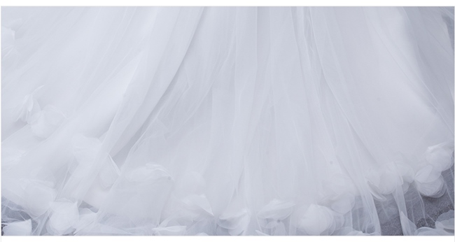 BR142 **พรีออเดอร์**ชุดแต่งงาน&ชุดเจ้าสาวแบบยาวสีขาวเกรดพรีเมี่ยม เปิดไหล่ มีแขน หรูหราน่ารัก สวยโดดเด่นไม่ซ้ำใคร