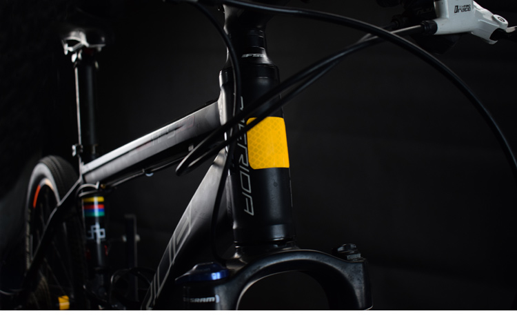 สติกเกอร์สะท้อนแสง .ใช้กับจักรยาน READU ติดมอเตอร์ไซต์