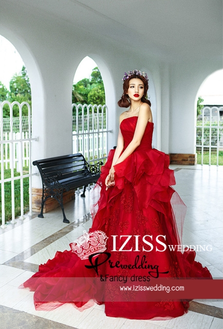 PW268 **พรีออเดอร์ค่ะ** ชุดคู่ถ่ายพรีเวดดิ้ง (prewedding dress) & ชุดแต่งงานแฟนซี (Fancy wedding dress)ชายหญิง "ธีมสีแดงดำ"