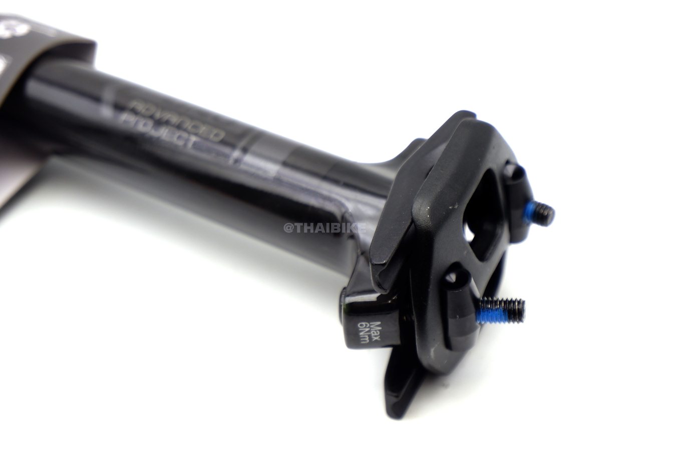 หลักอานตรงคาร์บอน UNO รุ่น QTSP03 ขนาด 27.2x400มม.