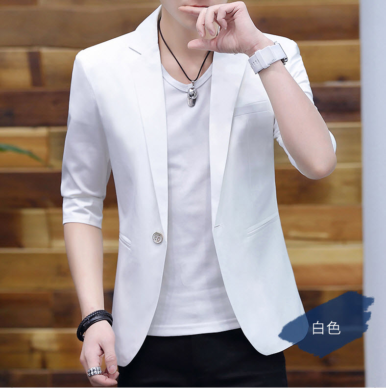 เสื้อสูทผู้ชาย สีขาว แขน 5 ส่วน ปลายแขนเสื้อแต่งกระดุมเท่ห์ กระเป๋าข้างใช้งานได้จริง เสื้อสูททรงสวย ใส่ทำงาน ใส่ออกงาน ใส่เป็นสูทลำลอง สูทแฟชั่นชาย