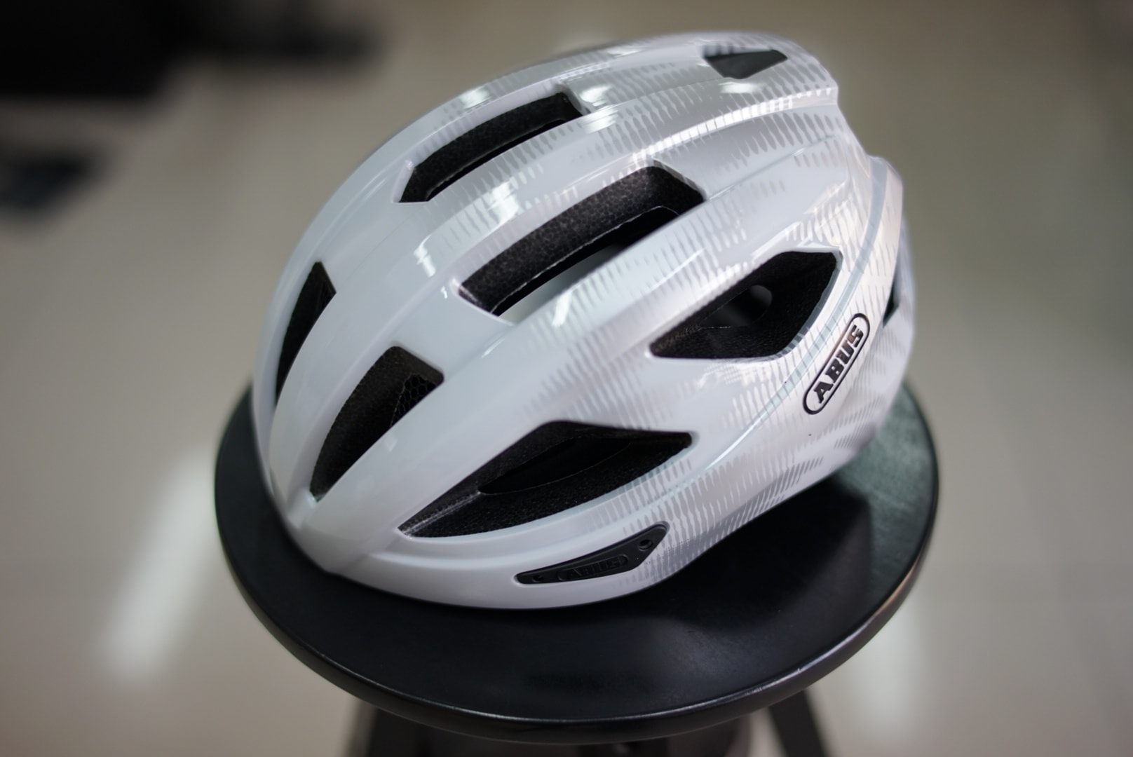 หมวกกันน็อคจักรยาน ใหม่ล่าสุด ABUS Macator เยอรมัน