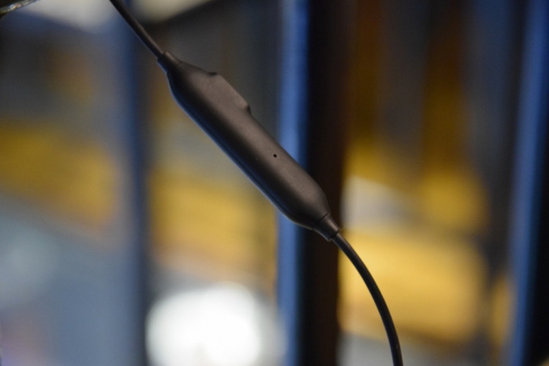 ขาย 1more EB100 หูฟังอินเอียร์แบบบลูทูธ รองรับ Bluetooth 4.0 Qualcomm aptX HD