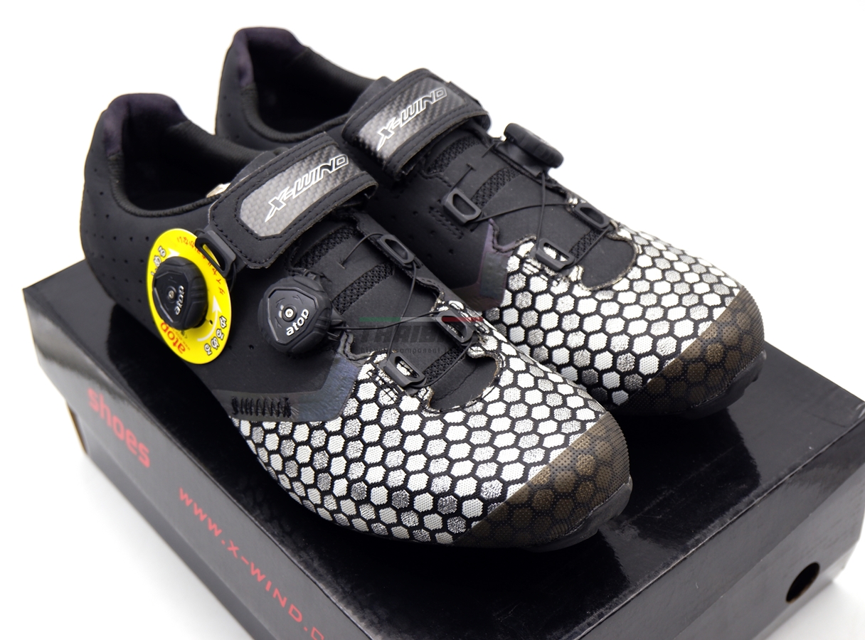 รองเท้าจักรยานเสือหมอบพื้นคาร์บอน X-WIND รุ่น K PRO ROAD