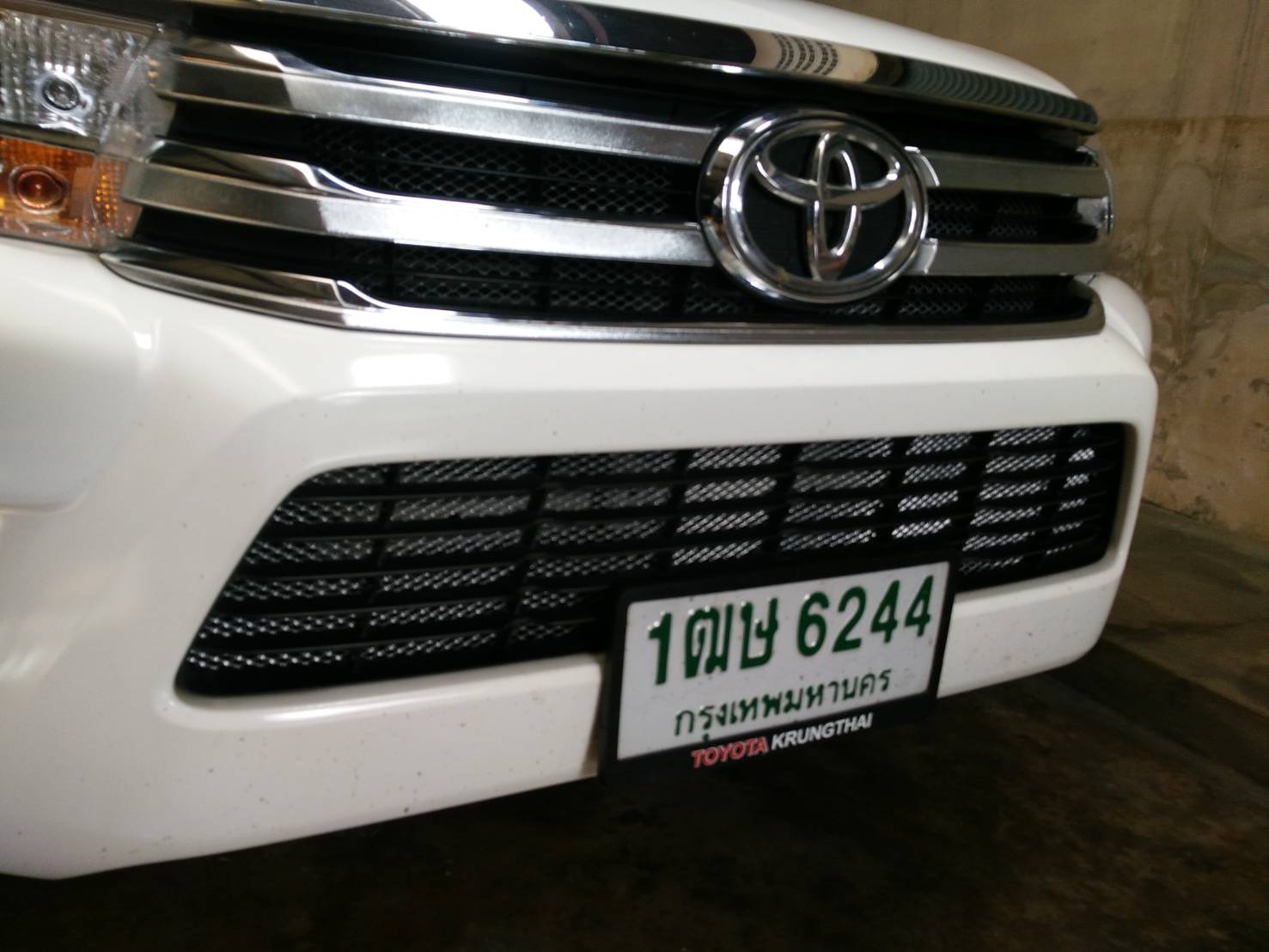 ตะแกรงรุ่น TOYOTA REVO