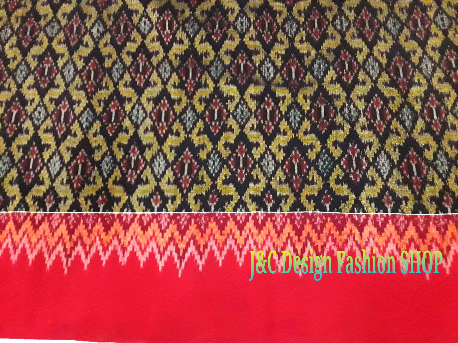 ผ้าซิ่นมัดหมี่ตีนแดง ผ้าซิ่นตีนแดง ผ้าถุงฝ้ายมัดหมี่ตีนแดง ผ้าทอพื้นเมืองบุรีรัมย์ ลายขอนาคเล็ก อัปสรา 2 เมตร