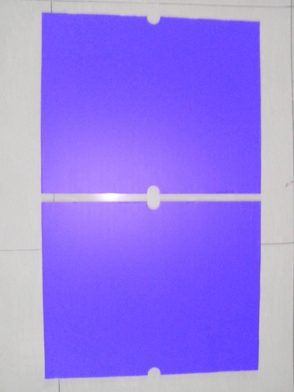 เเผ่นพลาสติกลูกฟูก(P.P Board)หนา3มิล ไดคัทครึ่งวงกลมที่ขอบทั้ง2ข้าง ใช้สำหรับปิดลังบรรจุชิ้นส่วนอิเลกทรอนิก