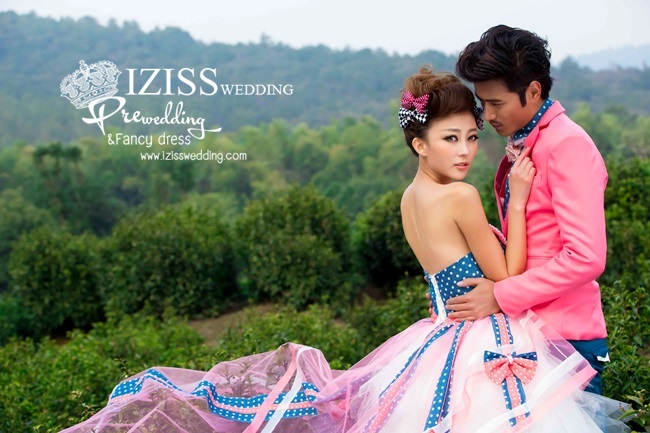 PW046 - **พร้อมส่ง** ชุดคู่ถ่ายพรีเวดดิ้ง (prewedding dress) & ชุดแต่งงานแฟนซี (Fancy wedding dress)ชายหญิง "ธีมสีน้ำเงิน-ชมพู"