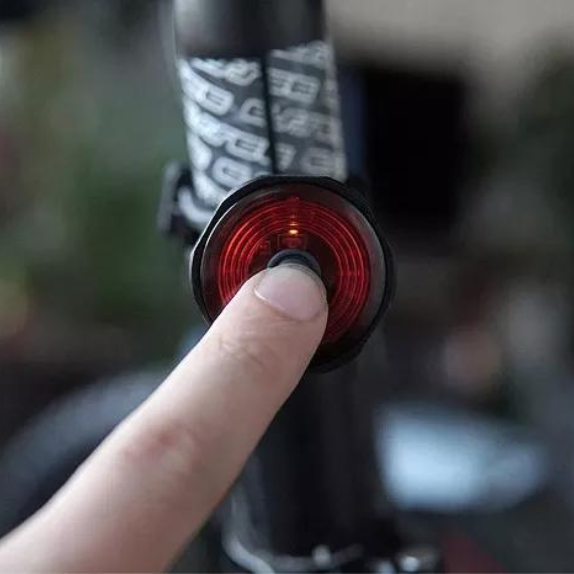 ไฟท้ายจักรยาน THAIBIKE TWOOC Super One Smart Bike Taillight เบรคออโต้