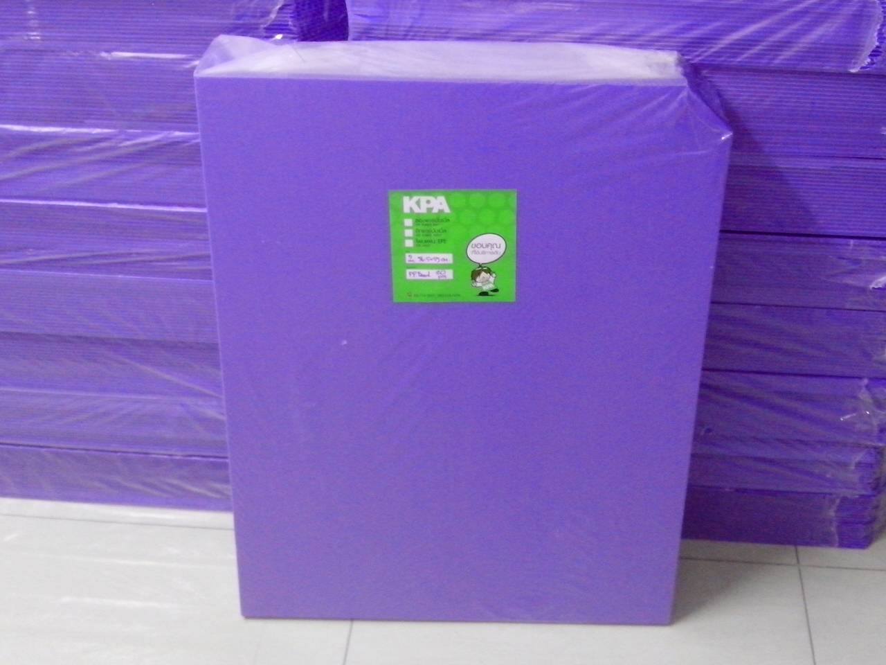 แผ่นพลาสติกลูกฟูก(P.P Board)หนา5มิล ตัดมุม1ข้าง ใช้สำหรับรองก้นตะแกรงเหล็กบรรจุชิ้นส่วนรถยนตร์