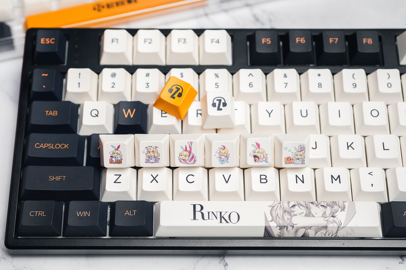 Z Review Rinko Touch ชุดคีย์แคปโปรไฟล์เชอร์รี่