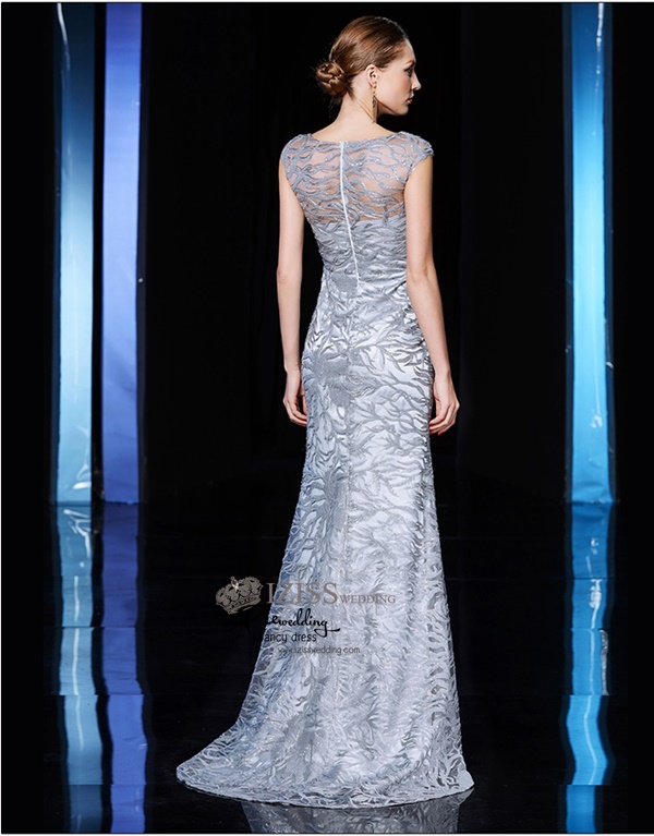 T009 **พรีออเดอร์เดรสชุดเลื่อมสีเทาเงิน**ชุดราตรียาวเลื่อมสีเทาเงินทั้งชุด แขนสั้น เล่นดีเทลซีทรูช่วงอก ปักเลื่อมสีเทาสลับเงิน ลายกิ่งไม้เข้ารูป สวยงามหรูหราไฮโซมากๆ ค่ะ