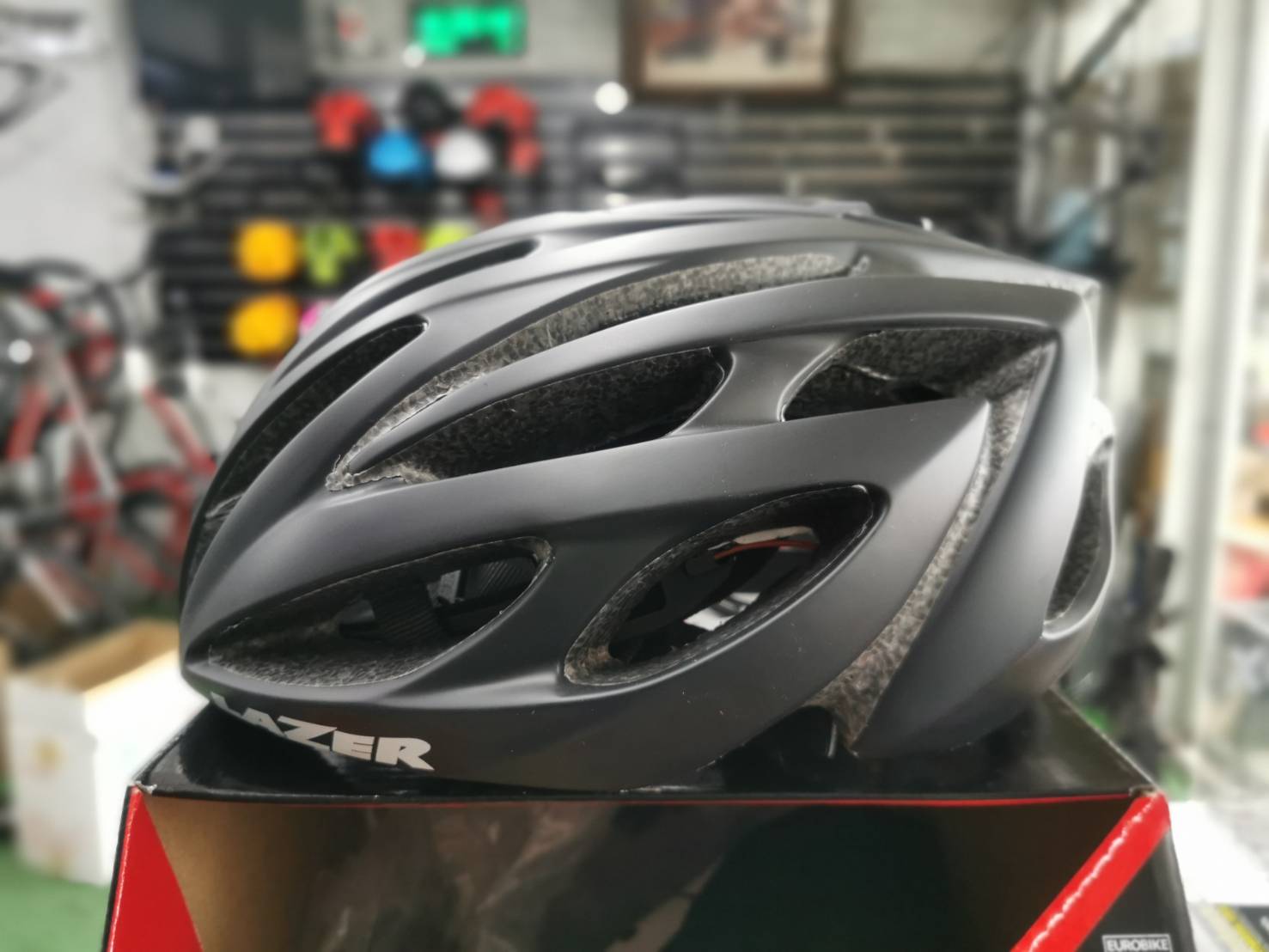 หมวกกันน็อคจักรยาน LAZER รุ่น 02