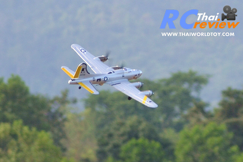 B-17 Aircraft (Auto Pilot) ทิ้งระเบิดสงครามโลก