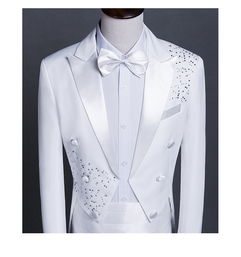 ST133- **พรีออเดอร์**สูททักสิโด้ผู้ชายสีขาว สูททักซิโด้สีดำ แขนยาว พร้อมแถบคาดเอว และกางเกง ชุดสูทเจ้าบ่าว สูทแฟนซี ถ่ายพรีเวดดิ้ง & ชุดแต่งงานแฟนซี (Fancy wedding dress) สูททักสิโด้ผู้ชายสีขาวและสีดำ