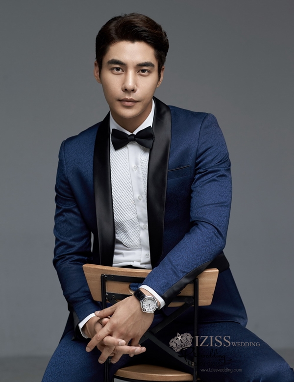 PW583- **พรีออเดอร์ค่ะ**ชุดราตรี ชุดแฟนซี ชุดคู่ถ่ายพรีเวดดิ้ง (prewedding dress) & ชุดแต่งงานแฟนซี (Fancy wedding dress)ชายหญิง "ธีมสี"