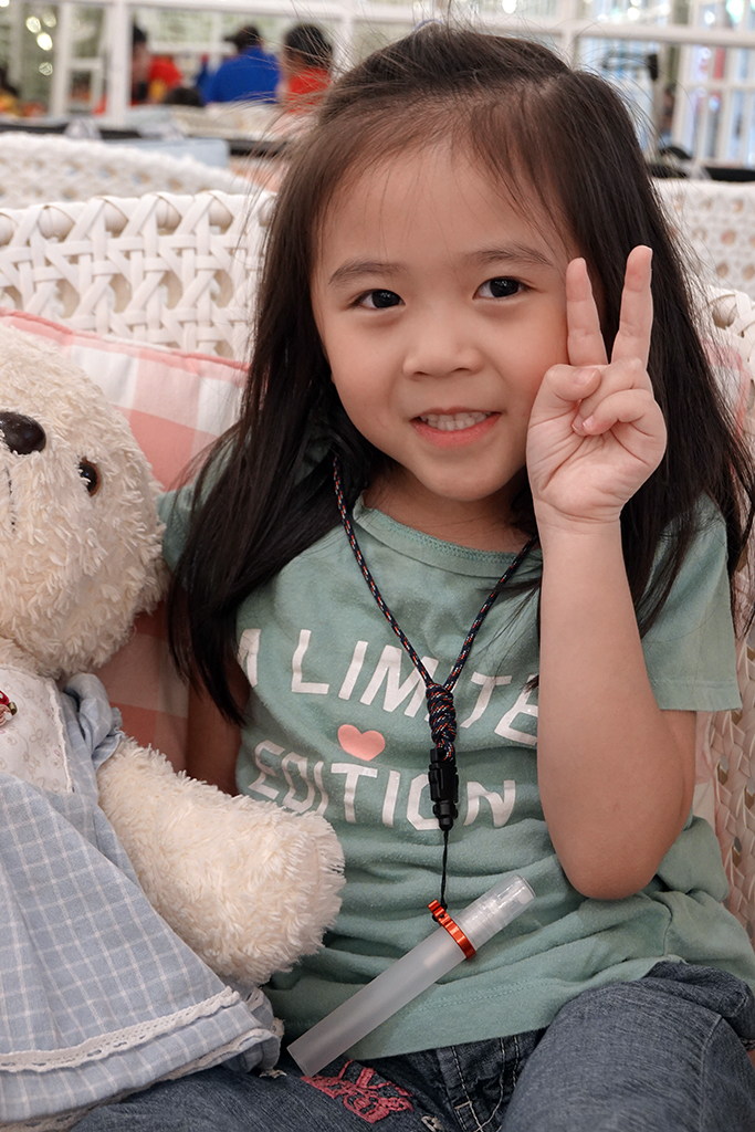 สายคล้องคอเชือก Paracord 550 พร้อมตัวแขวนCNC กับ ขวดสเปรย์ ขนาดพกพา 10ml