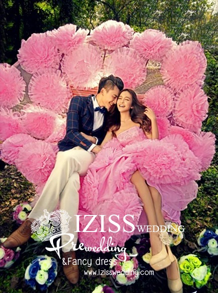 PW163 - **พร้อมส่งทั้้งเซ็ท** ชุดคู่ถ่ายพรีเวดดิ้ง (prewedding dress) & ชุดแต่งงานแฟนซี (Fancy wedding dress)ชายหญิง "ธีมสีชมพู-น้ำเงิน"