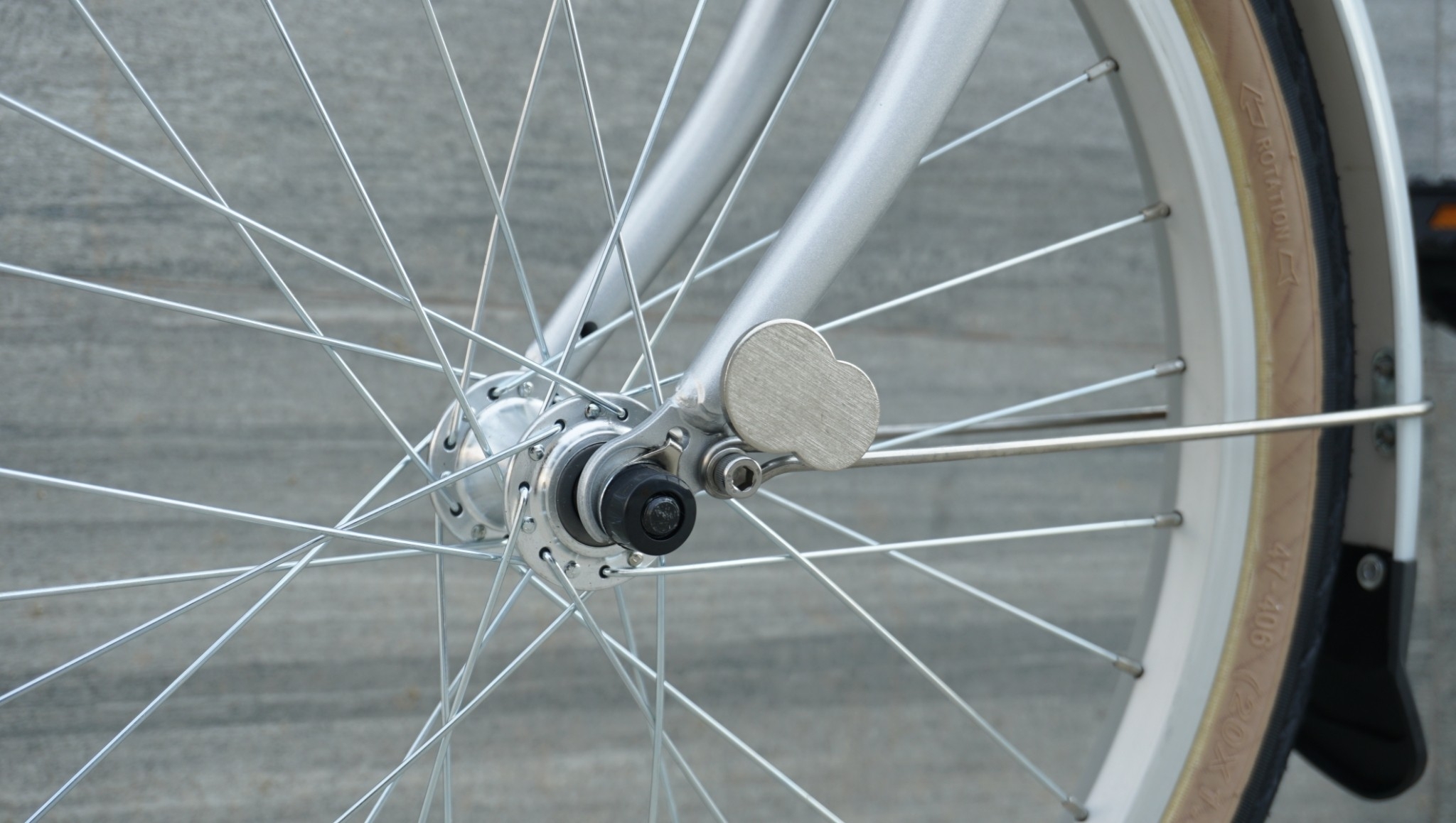 Fika Frappe จักรยานพับได้ เฟรมอลูมิเนียม ล้อ 20" 7 สปีด พร้อมตะแกรง บังโคลน