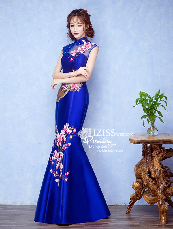 PW608- **พร้อมส่งสีเทาเงิน**ชุดกี่เพ้ายาว ชุดยกน้ำชา ชุดถ่ายพรีเวดดิ้ง (prewedding dress) & ชุดแต่งงานแฟนซี (Fancy wedding dress) "ธีมสีเทาเงิน"