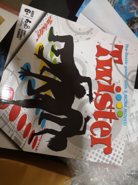 เกมส์ทวิสเตอร์ twister game