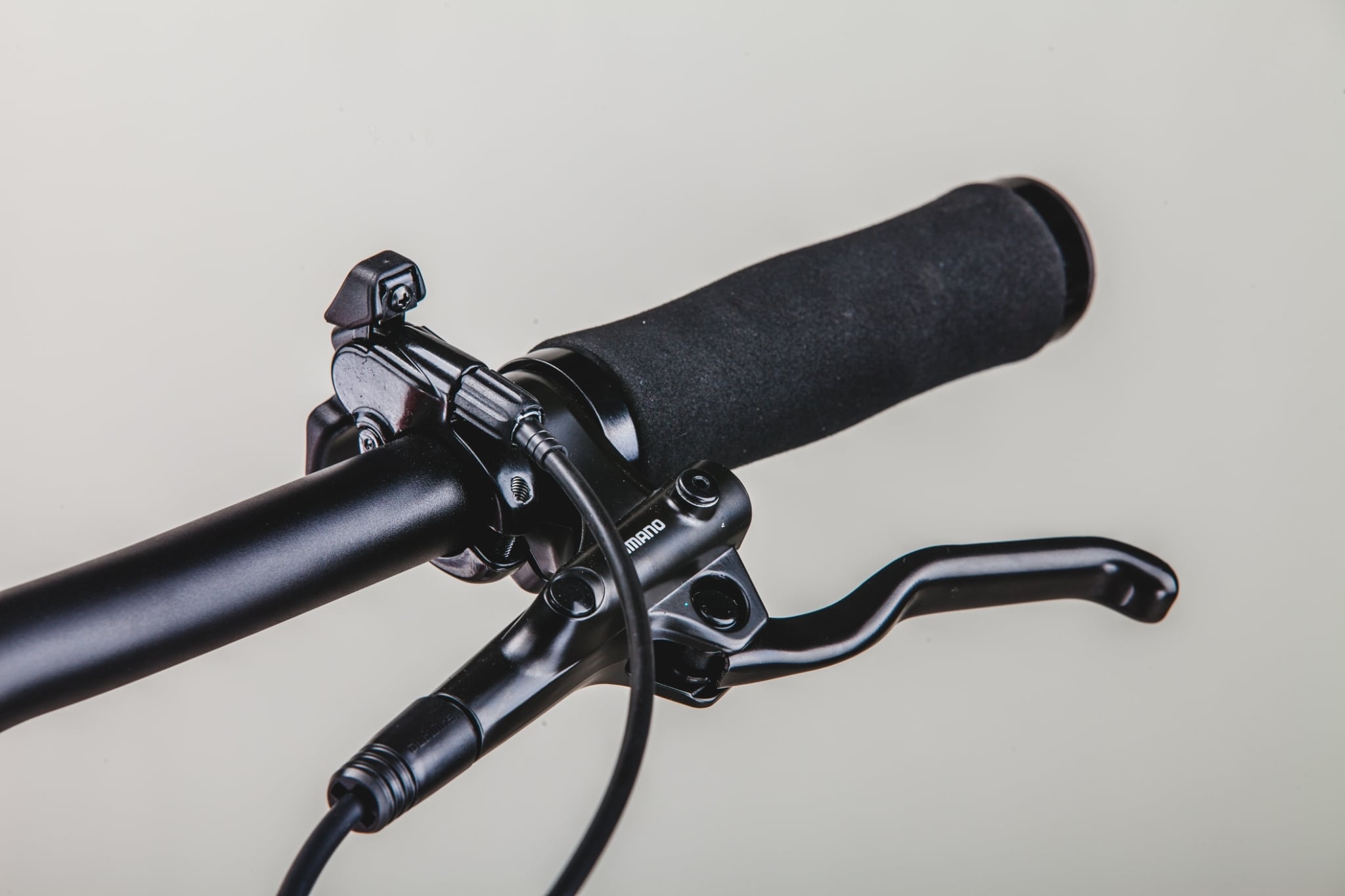 TrinX : V1000 Pro 2022 เสือภูเขา 29" เฟรมคาร์บอน เกียร์ Shimano SLX 12 สปีด แกนสอด ดิสเบรคน้ำมัน Shimano