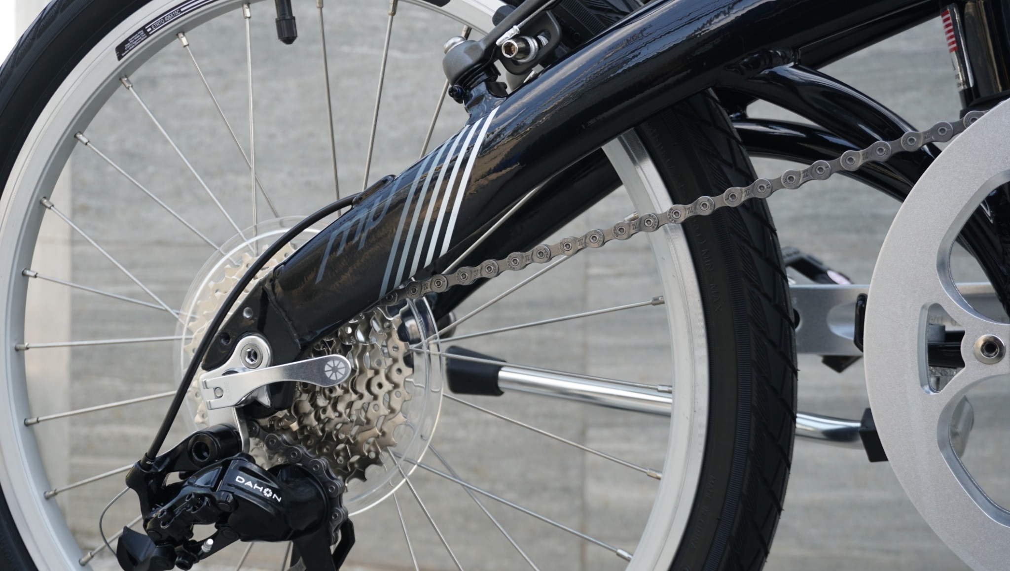 DAHON : Mu D9 จักรยานพับด้ เฟรมอลูมิเนียม 9 สปีด