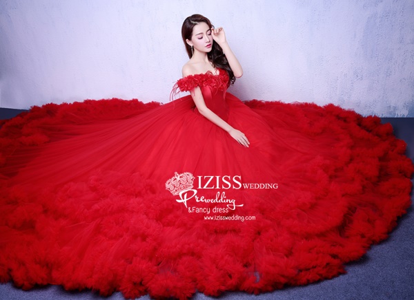PW564- **พร้อมส่งค่ะ**ชุดคู่ถ่ายพรีเวดดิ้ง (prewedding dress) & ชุดแต่งงานแฟนซี (Fancy wedding dress)ชายหญิง "ธีมสีแดง"