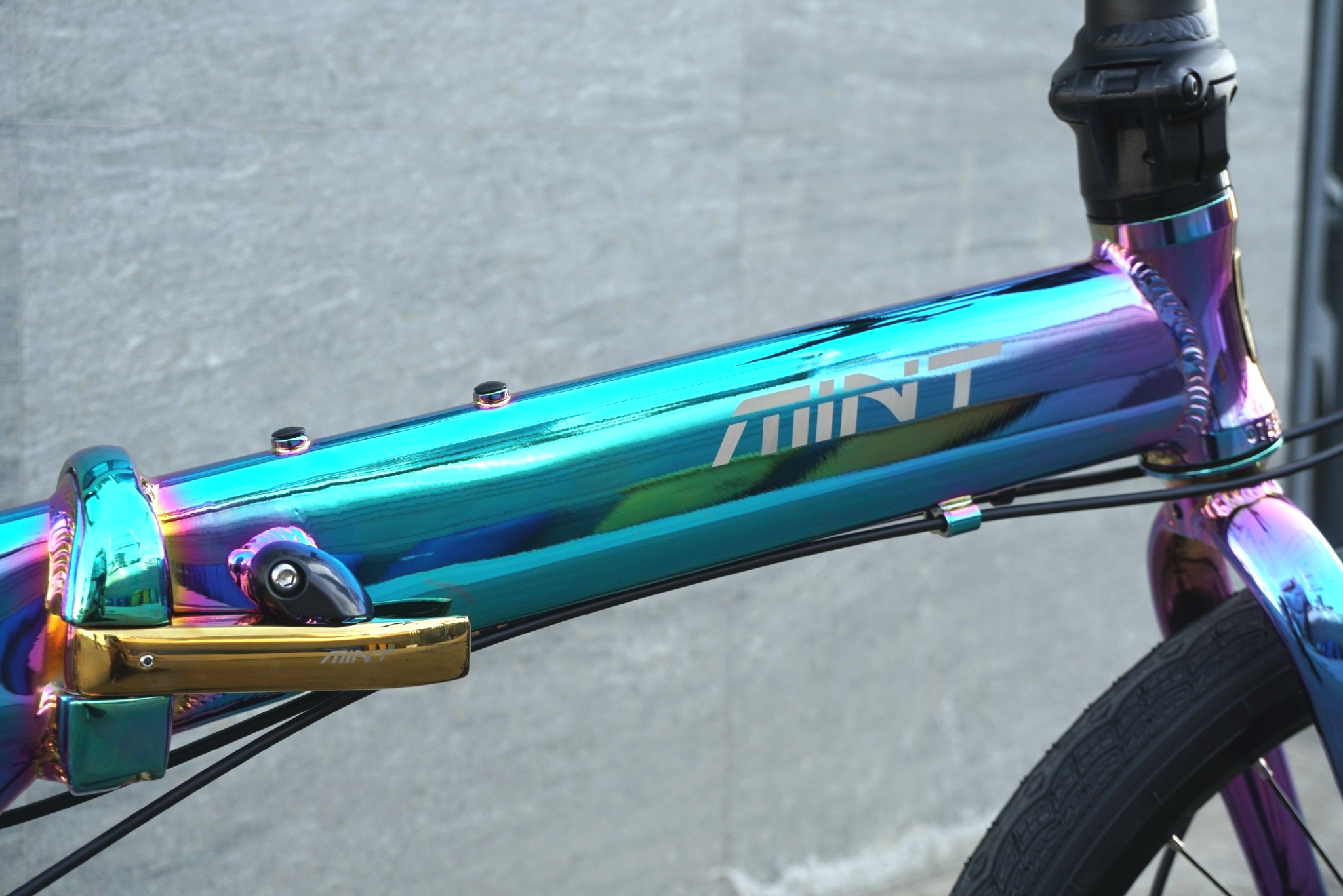 MINT : T9-20" จักรยานพับได้ เฟรมอลูมิเนียม 9 สปีด ดิสเบรก เบาเพียง 10.9 กก