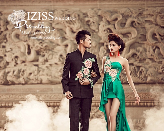 PW148 - Pre order ชุดคู่ถ่ายพรีเวดดิ้ง (prewedding dress) & ชุดแต่งงานแฟนซี (Fancy wedding dress)ชายหญิง "ธีมสีเขียว-ดำ"