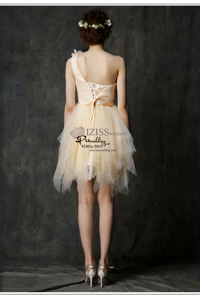 ฺBM0111 - พรีออเดอร์ ชุดเพื่อนเจ้าสาวราตรีสั้นสีครีม น่ารักมากๆค่ะ