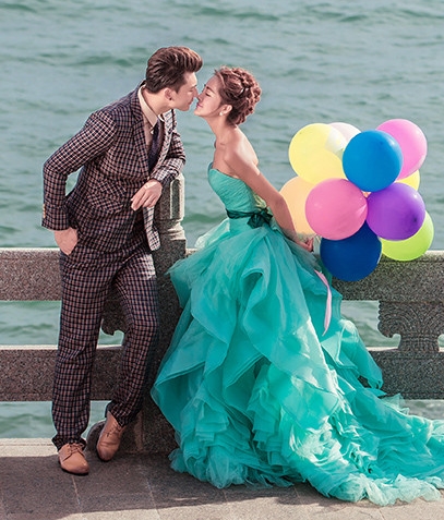 PW267 **พร้อมส่งเฉพาะชุดผู้หญิง** ชุดคู่ถ่ายพรีเวดดิ้ง (prewedding dress) & ชุดแต่งงานแฟนซี (Fancy wedding dress)ชายหญิง "ธีมสีเขียว-น้ำตาล"