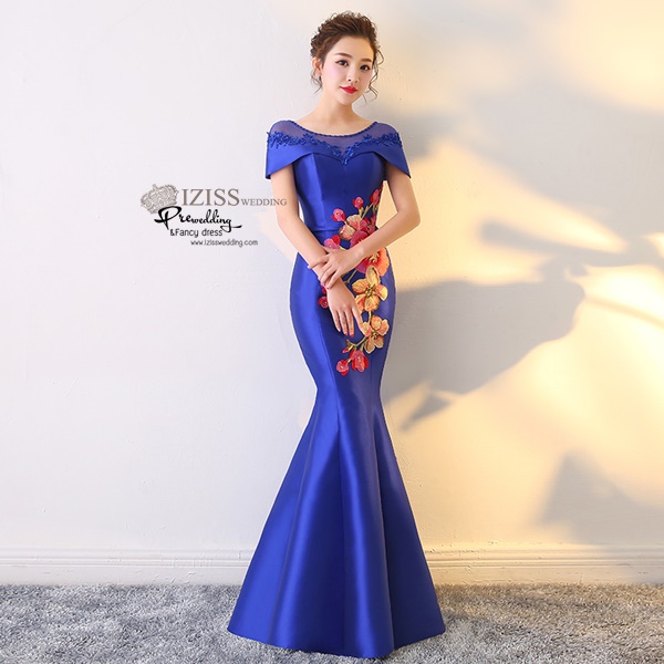 PW609- **พร้อมส่งสีแดง**ชุดกี่เพ้ายาว ชุดยกน้ำชา ชุดถ่ายพรีเวดดิ้ง (prewedding dress) & ชุดแต่งงานแฟนซี (Fancy wedding dress) "ธีมสีแดง"
