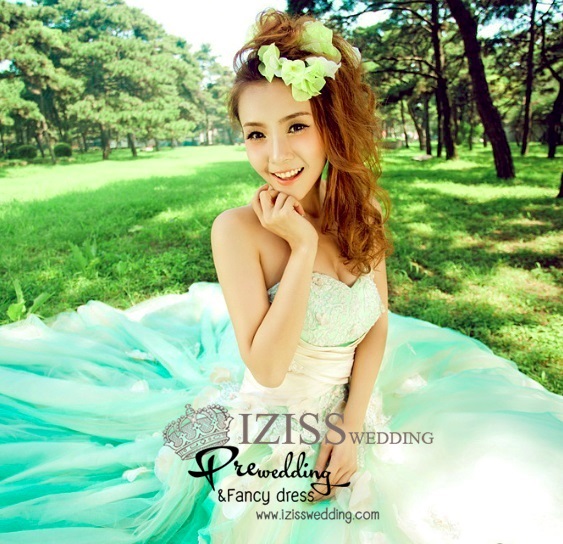 PW125 - Pre order ชุดคู่ถ่ายพรีเวดดิ้ง (prewedding dress) & ชุดแต่งงานแฟนซี (Fancy wedding dress)ชายหญิง "ธีมสีเขียว-ขาว"