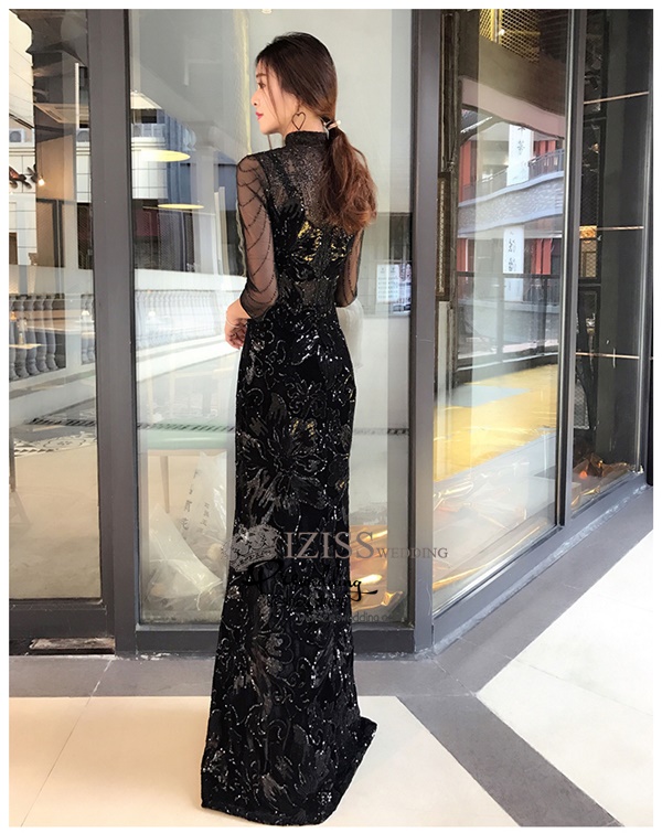 T025 **พรีออเดอร์เดรสชุดเลื่อมสีแดง สีน้ำเงิน สีดำ**ชุดราตรียาวเลื่อมทั้งชุด คอจีน แขนสั้น เล่นดีเทลซีทรูช่วงอกและแขน แต่งเลื่อมไม้ลายดอกไม้ เข้ารูปช่วงเอว กระโปรงทรงปล่อย สวยงามหรูหราไฮโซมากๆ ค่ะ