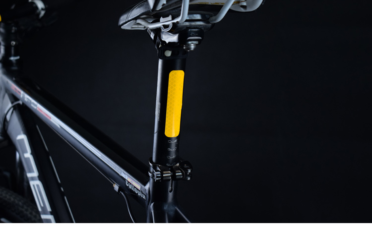 สติกเกอร์สะท้อนแสง .ใช้กับจักรยาน READU ติดมอเตอร์ไซต์