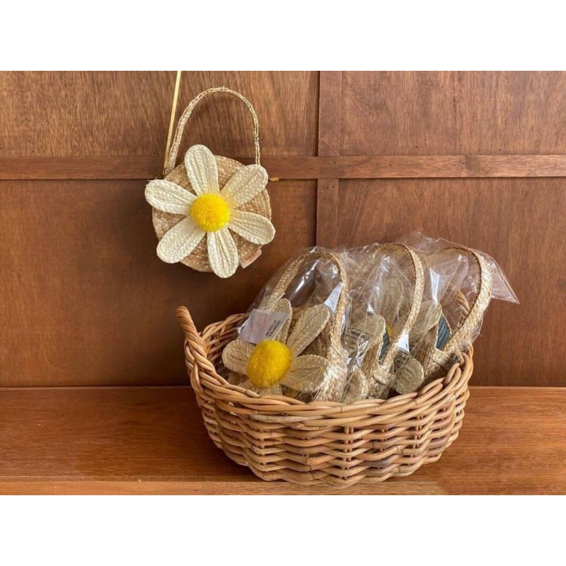 กระเป๋าสาน ดอกเดซี่ ‼️น่ารักมาก‼️ค่าส่งถูก❤️พร้อมส่งจาก กทม