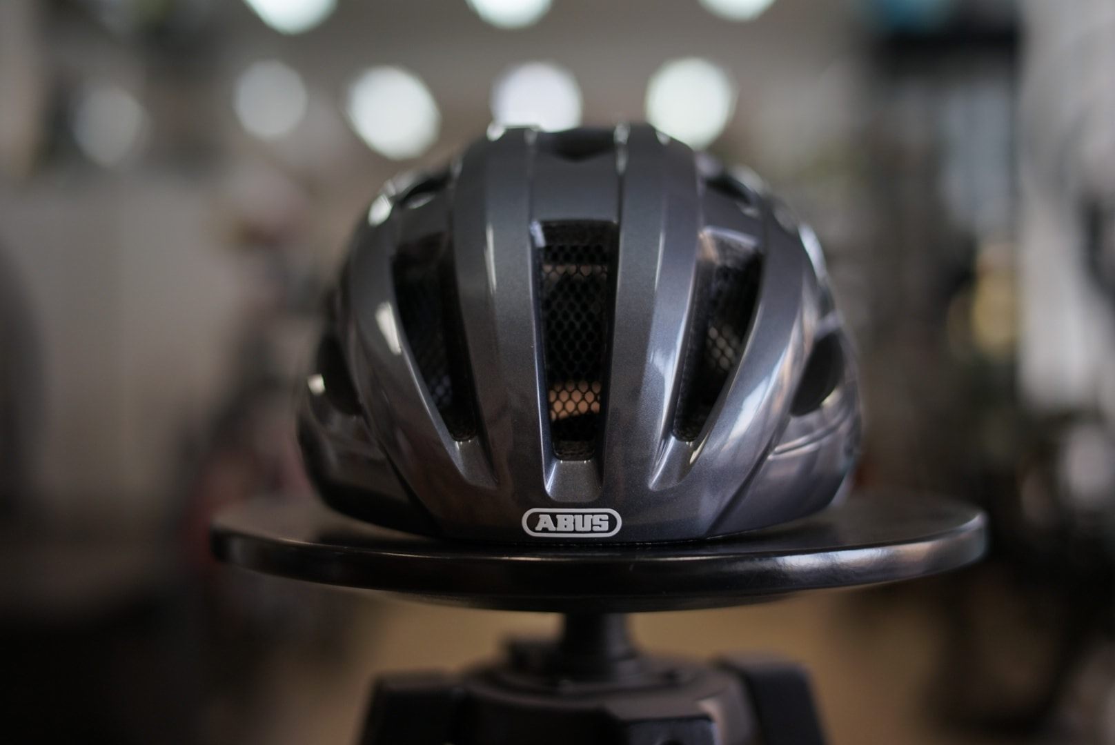 หมวกกันน็อคจักรยาน ใหม่ล่าสุด ABUS Macator เยอรมัน