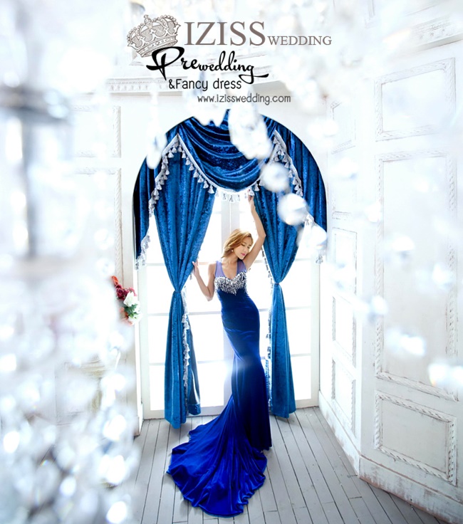 PW289 - **เลิกผลิตค่ะ** ชุดคู่ถ่ายพรีเวดดิ้ง (prewedding dress) & ชุดแต่งงานแฟนซี (Fancy wedding dress)ชายหญิง "ธีมสีน้ำเงิน-แดงเลือดหมู"